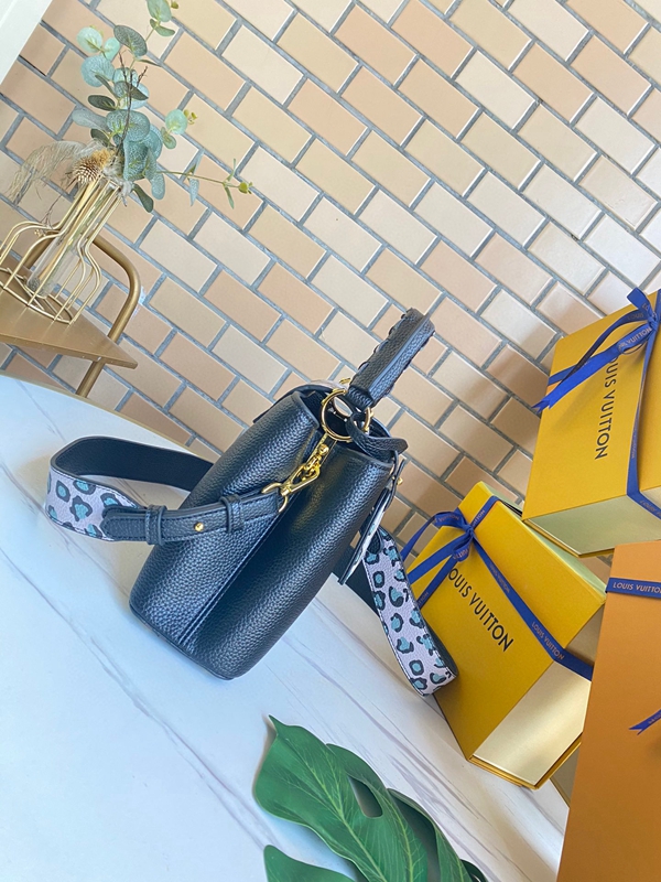 ルイヴィトンバッグ側面デザイン